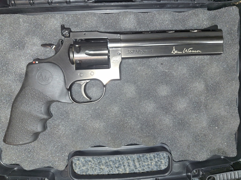 Dan Wesson .357 MAGNUM 6 INCH .177  Air Pistols